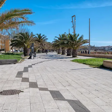 شقة Rosso Marrone